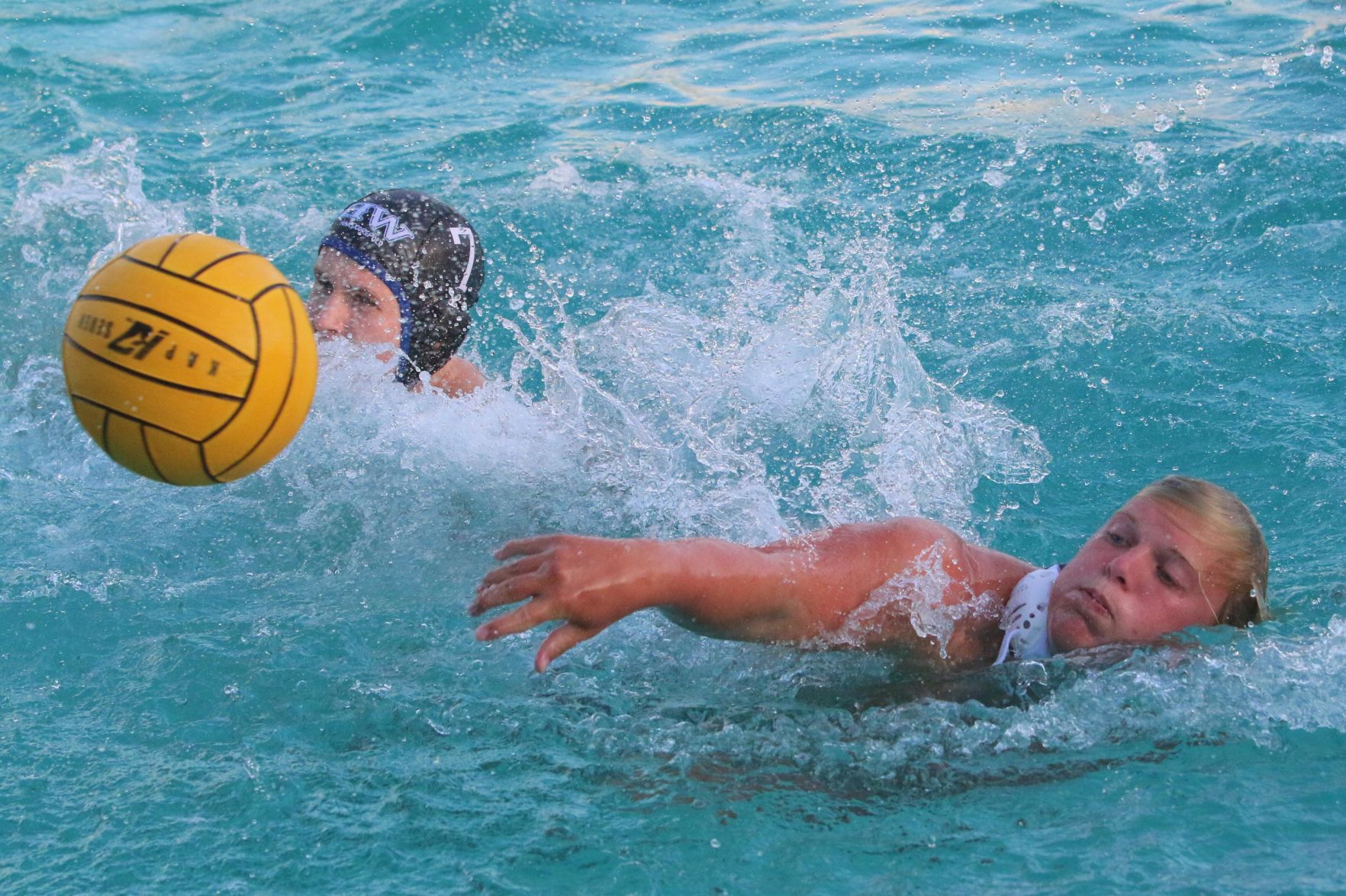 Huskies survive Tigers’ comeback attempts